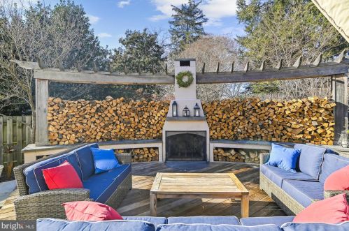 6 Evergreen Trl, Severna Park, MD 21146-4508