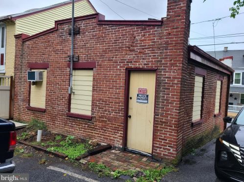 913 King St, Lancaster PA  17602-3223 exterior