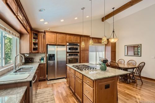 8224 Niagara Ct, Englewood CO 80112-1011 exterior