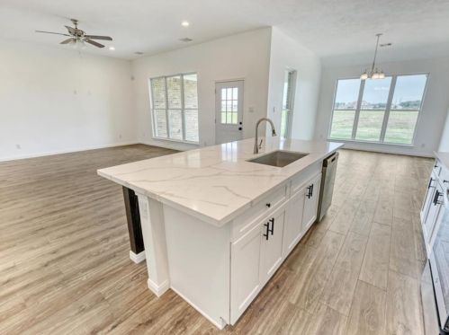 738 Angus Trl, Angleton TX 77515-9833 exterior