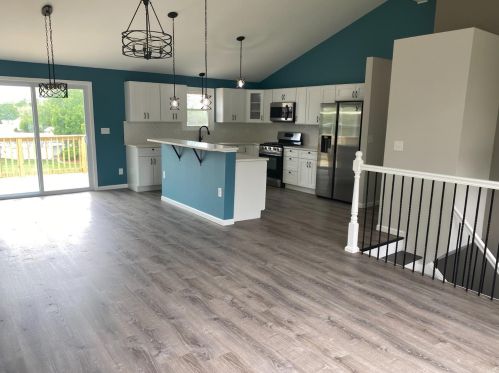 2834 Painted Leaf Dr, Crown Point, IN 46307-8132