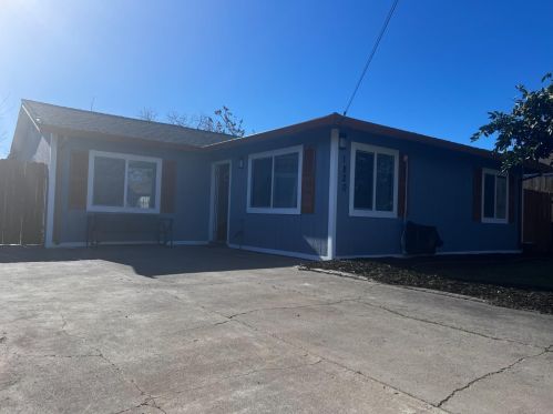 1820 Sonora St, Stockton, CA 95203-2925