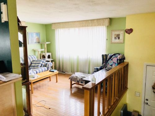 4 Longfellow Dr, Coventry, RI 02816-4466