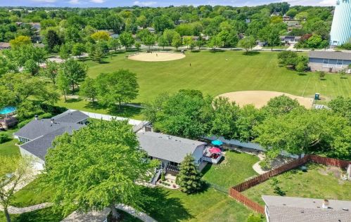 238 Strathmore Ct, Hanover Park, IL 60108-1963