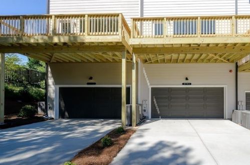 2810 Woodland Ter, Smyrna GA  30080-0026 exterior