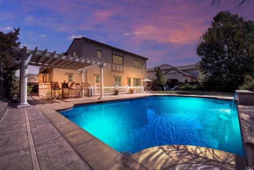 654 Eldridge Ave, Vacaville, CA 95688-2659