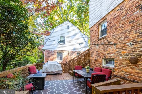 1313 Elson Ct, Silver Spring MD 20912-7027 exterior