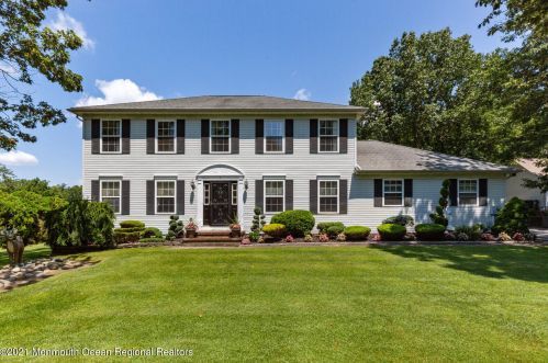 2 Hemlock Dr, Plumsted Township, NJ 08533-2703