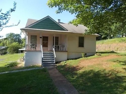 62 Fieldcrest Dr, Fieldale VA  24089-3194 exterior