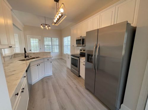261 Palm St, Mount Pleasant SC  29464-3435 exterior