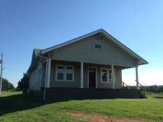 1886 Karns Rd, Calumet, OK 73014