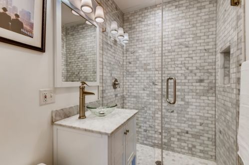224 Oak St, Elmhurst IL  60126-2632 exterior