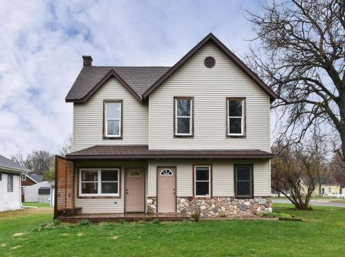 401 Angel Ave, Minnetrista, MN 55388