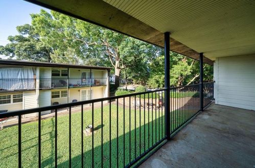 897 Highland Ave, Atlanta GA  30306-4534 exterior