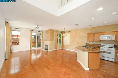 221 Opal Ct, San Ramon, CA 94582-7706