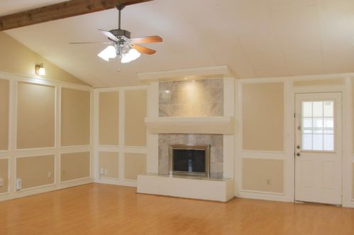 5714 Crestwood Cir, Fort Worth TX  76180-6426 exterior