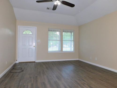 12115 Royal Green Dr, Conroe TX  77303-2664 exterior