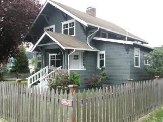 402 Pine St, Waunch Prairie, WA 98531-4470