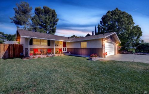 430 Manchester Way, Vacaville, CA 95687-5731