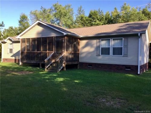 702 Blanton Rd, Sharon, SC 29742-5720