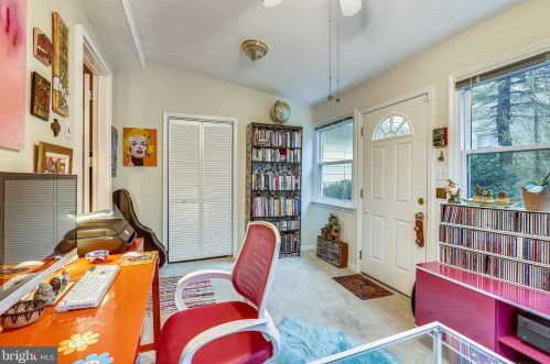 2225 Luzerne Ave, Silver Spring MD 20910-2135 exterior