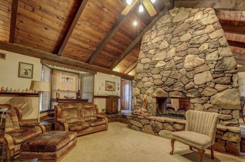 50 Skyline Dr, Porterdale, GA 30014-4882