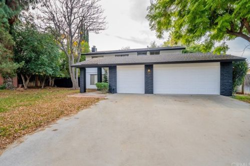 810 Kentwood Dr, Riverside, CA 92507-3008