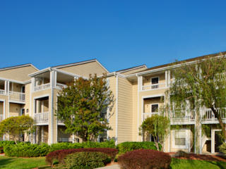 614 Snow Crest Trl, Durham NC  27707-6131 exterior