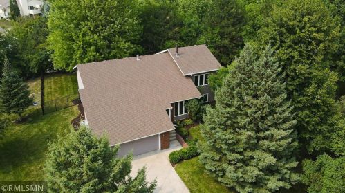 3865 Cinnabar Dr, Saint Paul MN  55122-1614 exterior