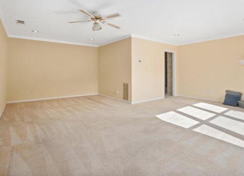 4344 Selkirk Dr, Fort Worth TX  76109-5043 exterior