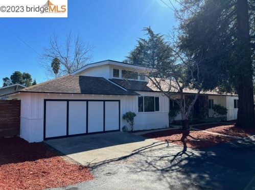 1005 Oak Grove Rd, Concord CA  94518-3004 exterior