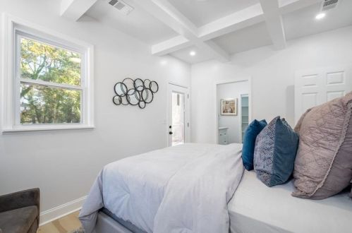 763 Center Hill Ave, Atlanta GA  30318-6236 exterior