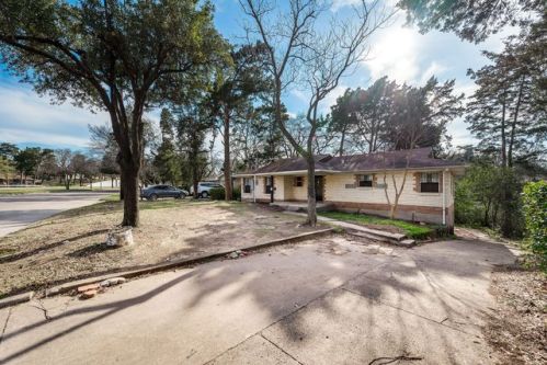 1617 Corinth Street Rd, Dallas, TX 75203-4317