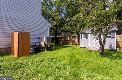 1178 Holly Ave, Shady Side MD 20764-9550 exterior