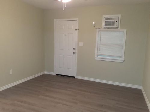 715 Alamo St, Richmond TX  77471-2701 exterior