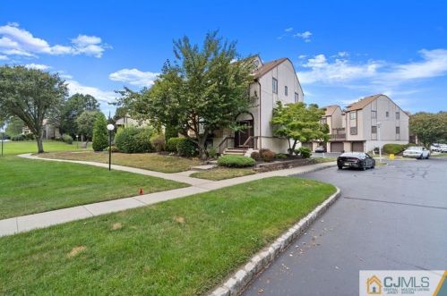 212 Silver Ln, Old Bridge, NJ 08857-3336
