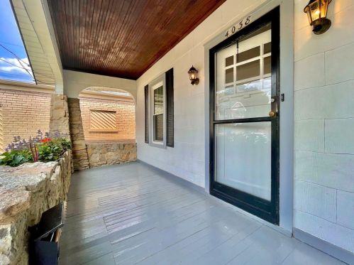 4038 Grove Ave, Cincinnati, OH 45212-4036