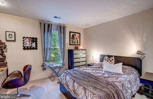 10009 Leafy Ave, Silver Spring MD 20910-1021 exterior