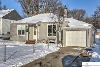 2610 Weber St, Omaha, NE 68112-2812