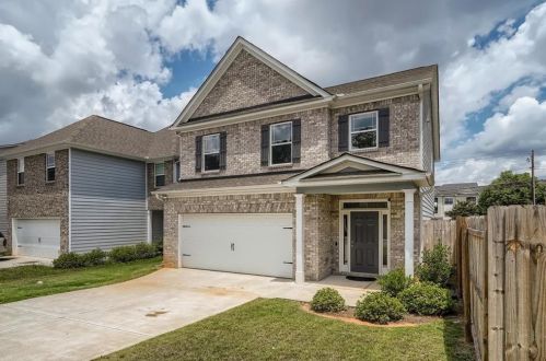 1884 Simmons Ln, Hampton, GA 30228-5348