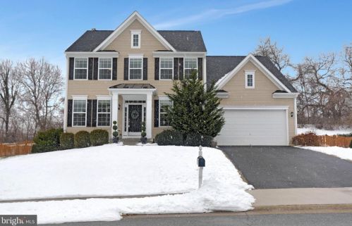 360 Craighill Dr, Charles Town, WV 25414-5540
