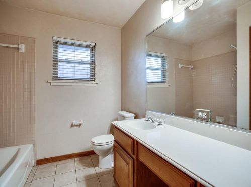 4221 Selkirk Dr, Fort Worth TX  76109-5330 exterior