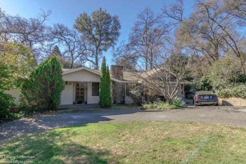 210 Chana Dr, Auburn, CA 95603-4504