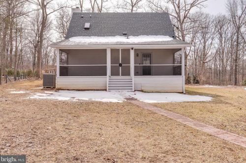 165 Gingerbread Ln, Harpers Ferry WV 25425-5591 exterior