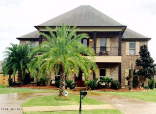 101 Shinnecock Hills Dr, Broussard, LA 70518-6180