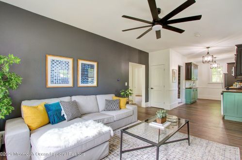 1 Kremer Ave, Tinton Falls NJ  07724-1728 exterior