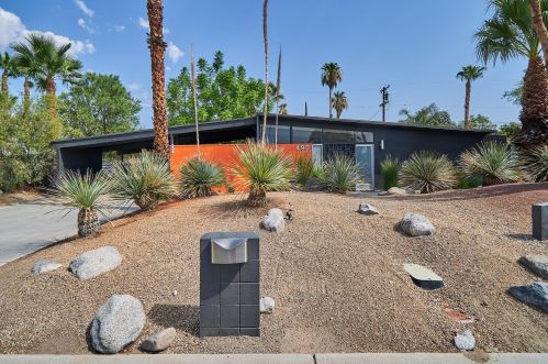 490 Glen Cir, Palm Springs, CA 92262-3000