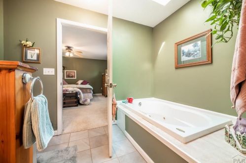 1877 Clifftop Ln, Pueblo CO 81007-3931 exterior