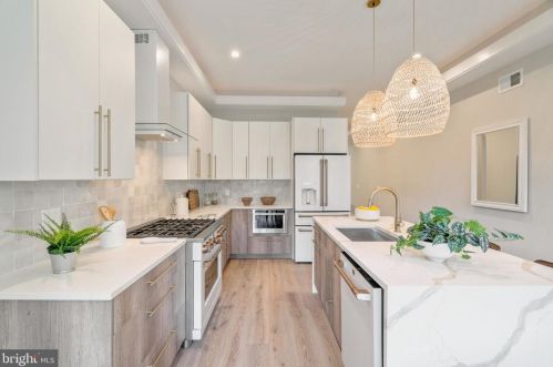 1625 Eyre St, Philadelphia PA  19125-2703 exterior