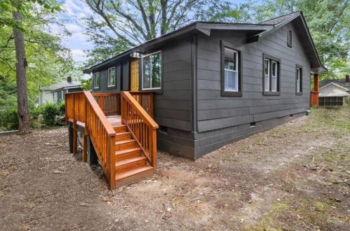 1336 Mcclelland Ave, Atlanta, GA 30344-1609